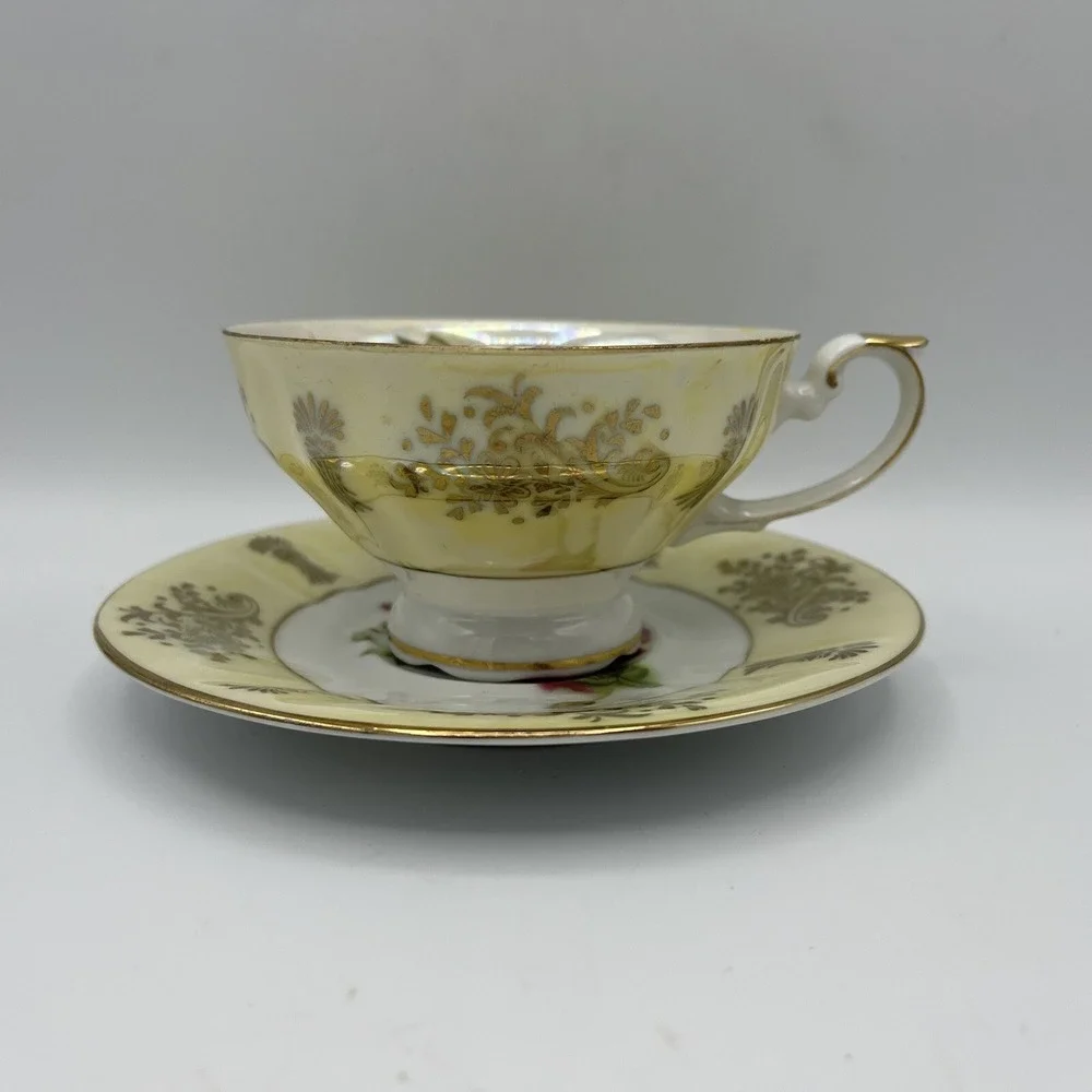 Vintage LM Royal Halsey Very Fine Cup Saucer Pink Roses‎ Yellow Lusterware Gold